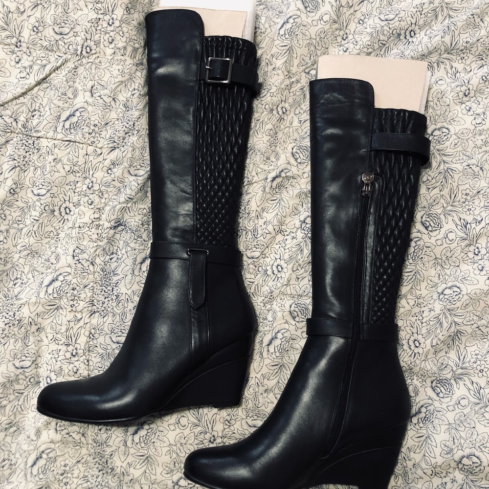 The Solemani Tally Wedge Boots